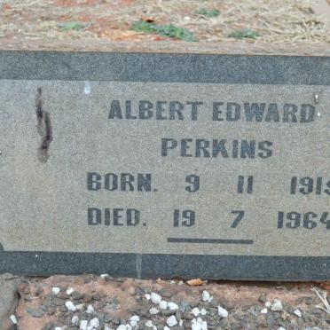 Pe - Surnames starting with the letters Pe