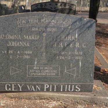 PITTIUS J.H.F.E.R.C., Gey van 1875-19?0 &amp; Salomina Maria Johanna 1886-1961