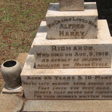 RICHARDS Alfred Harry -1919