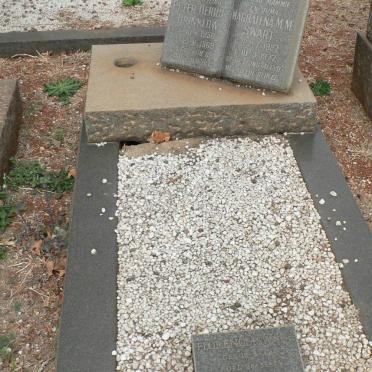 SWART Magdalena M.M. 1927-1977 :: SWART Florence 1944-1987 :: BRINKLOW Peter Derick 1956-1969