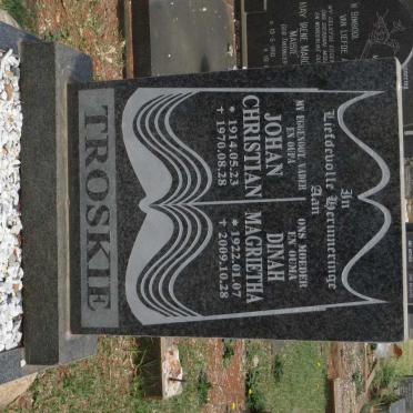 TROSKIE Johan Christian 1914-1970 &amp; Dinah Magrietha 1922-2009
