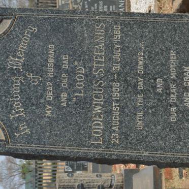 VILLIERS Lodewicus Stefanus, de 1908-1960 &amp; Mary Suzanna 1905-1987