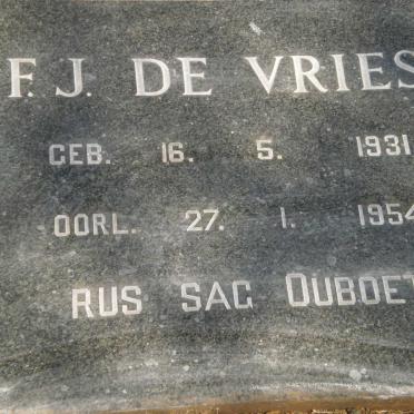 VRIES F.J., de 1931-1954