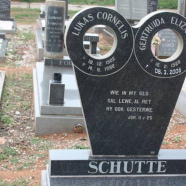 SCHUTTE Lukas Cornelis 1922-1992 &amp; Gertruida Elizabeth 1926-2006