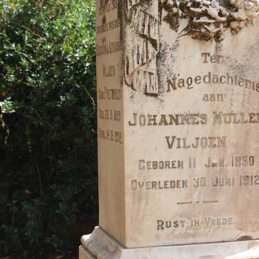 VILJOEN Susanna Adriana nee PRETORIUS 1859-1932 :: VILJOEN Johannes Muller 1890-1912