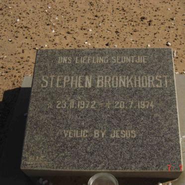 BRONKHORST Stephen 1972-1974