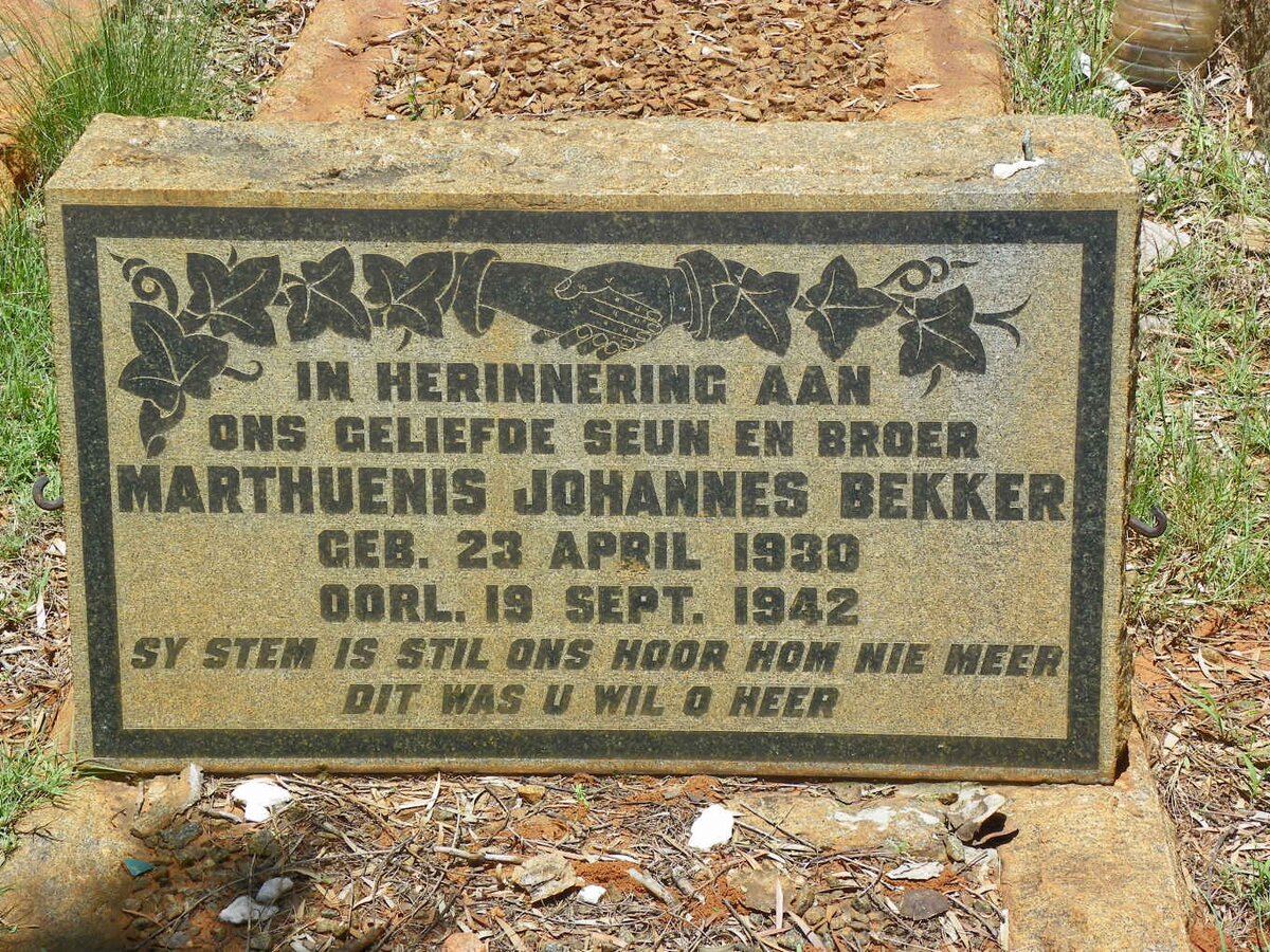 BEKKER Marthuenis Johannes 1930-1942