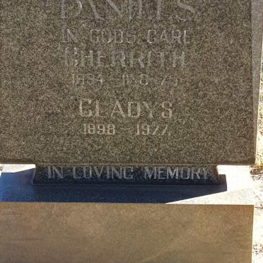 DANIELS Cherrith 1894-1975 :: DANIELS Gladys 1898-1977