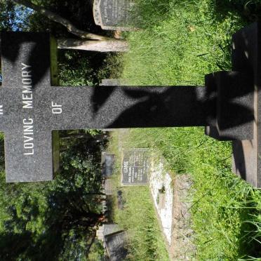 DENNILL Douglas &amp; Sandra