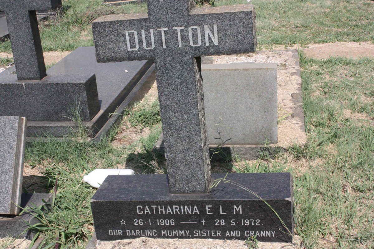 DUTTON Catharina E.L.M. 1906-1972