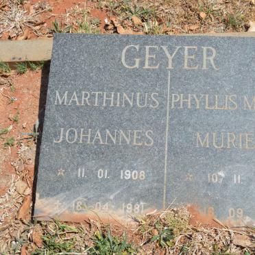 GEYER Marthinus Johannes 1908-1981 &amp; Phyllis Mary Muriel 1911-1957
