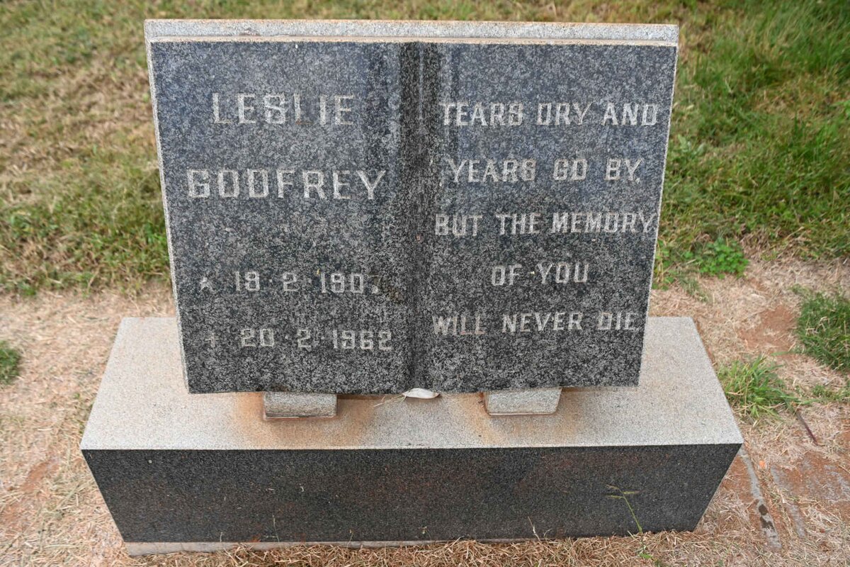 GODFREY Leslie 1907-1962