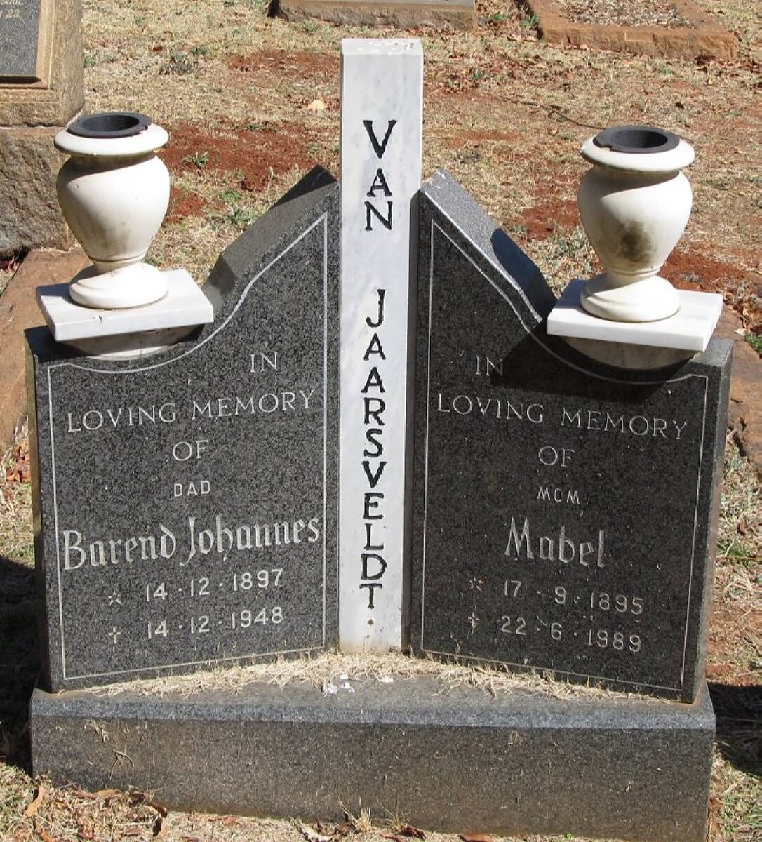 JAARSVELDT Barend Johannes, van 1897-1948 &amp; Mabel 1895-1989