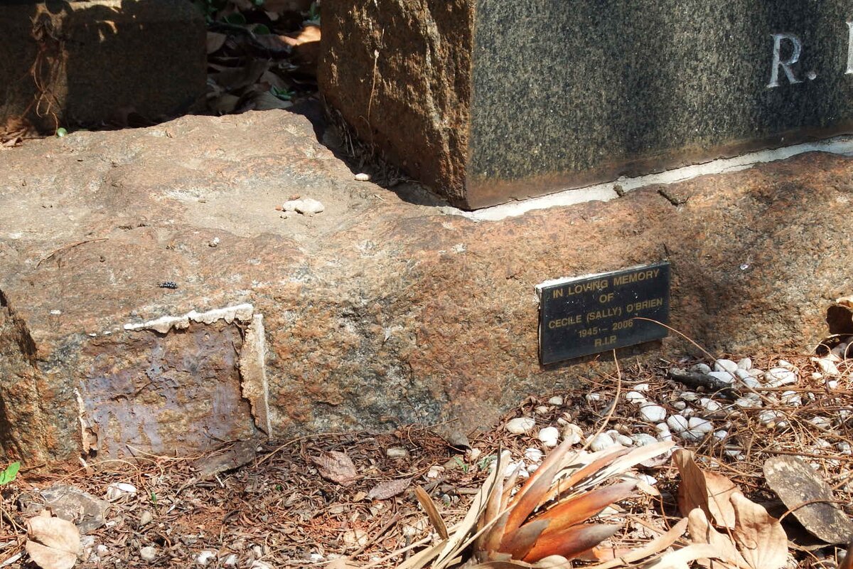 O'BRIEN Cecile 1945-2006