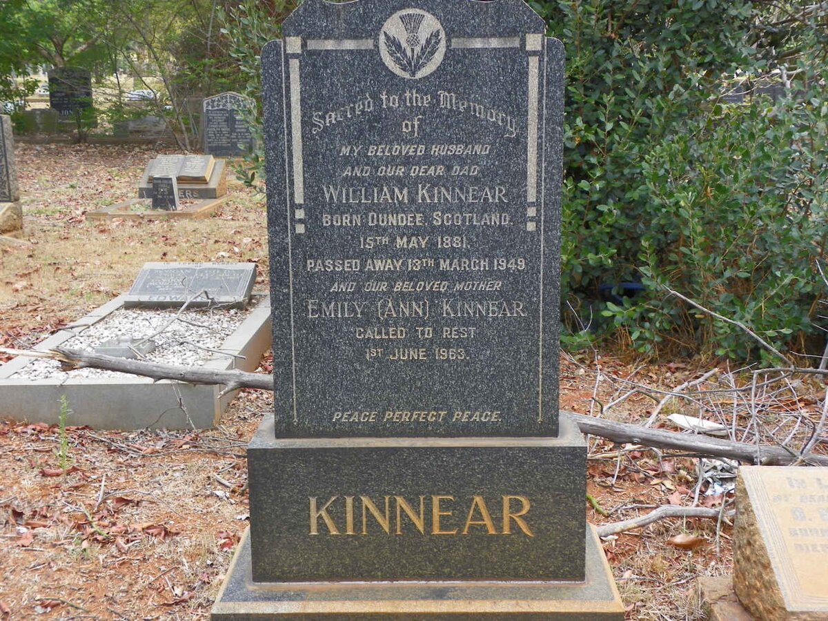 KINNEAR William 1881-1949 &amp; Emily -1963