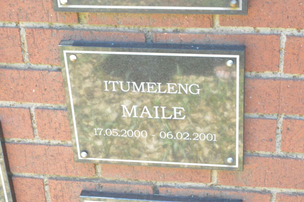 MAILE Itumeleng 2000-2001