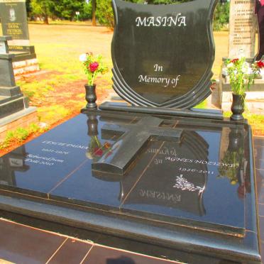 MASINA Leslie Duma 1921-1976 &amp; Agnes Nozizwe 1926-2011