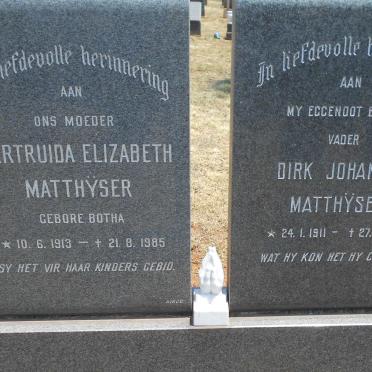 MATTHYSER Dirk Johannes 1911-1971 &amp; Gertruida Elizabeth BOTHA 1913-1985