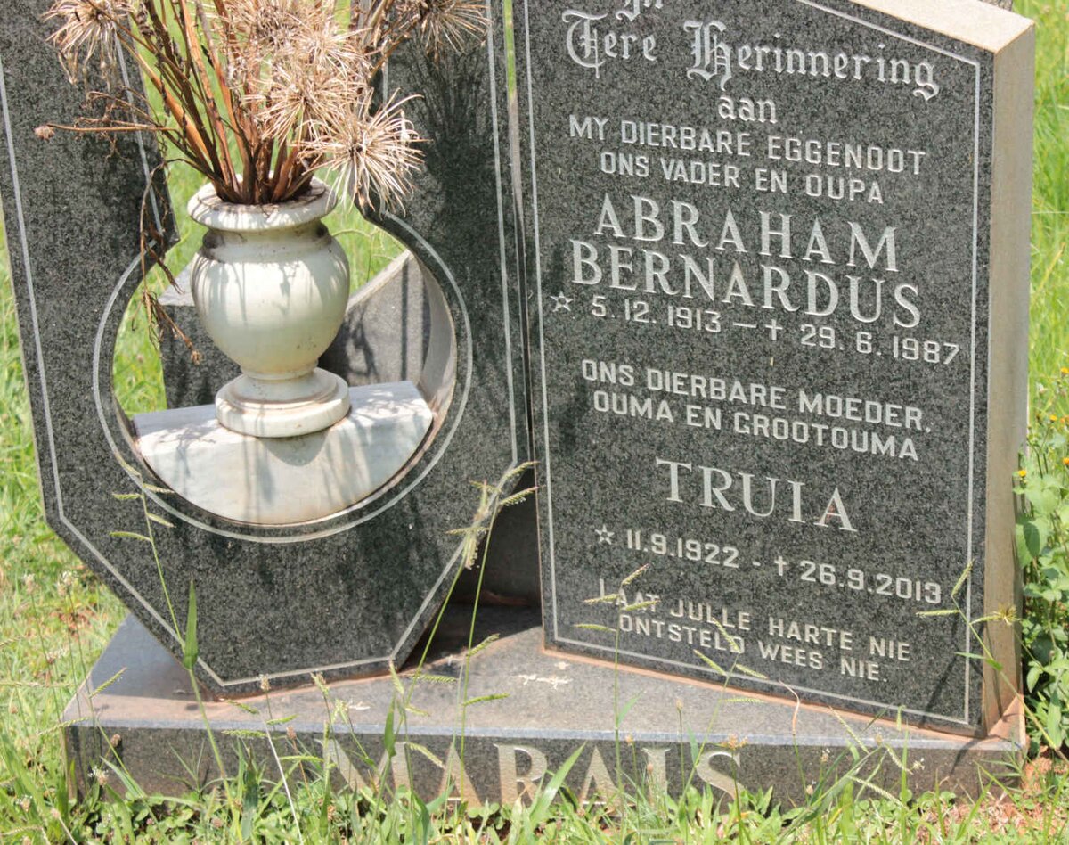 MARAIS Abraham Bernardus 1913-1987 &amp; Truia 1922-2013