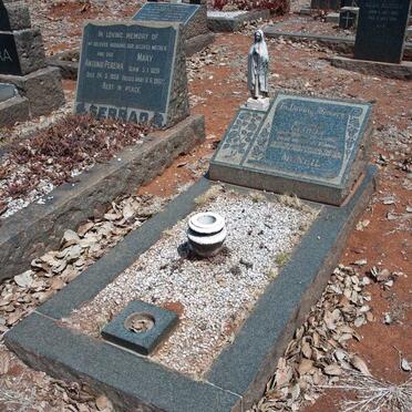 McNEIL Gloria 1???-19??