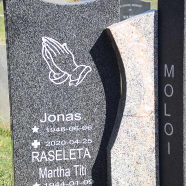 MOLOI Jonas 1946-2020 :: MOLOI Raseleta Martha Titi 1944-2013