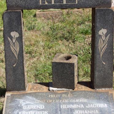 NEL Barend Frederick 1895-1953 &amp; Hermina Jacoba Johanna 1896-1963