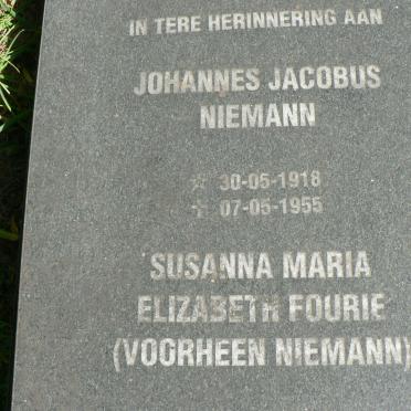 NIEMANN Johannes Jacobus 1918-1955 &amp; Susanna Maria Elizabeth FOURIE formerly NIEMANN