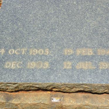 NIEMANN Walter 1905-1963 &amp; Josephina VAN DE LINDE 1905-1944