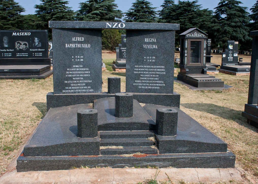 NZO Alfred Baphethuxolo 1925-2000 &amp; Regina Vuyelwa 1930-2011