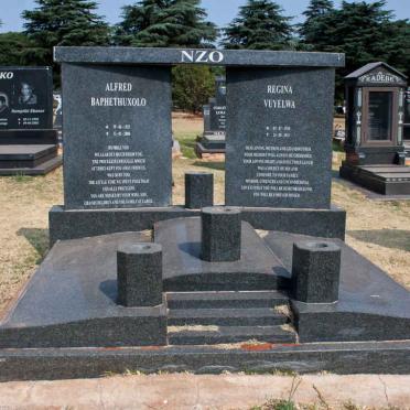 N - Vanne :: Surnames - N