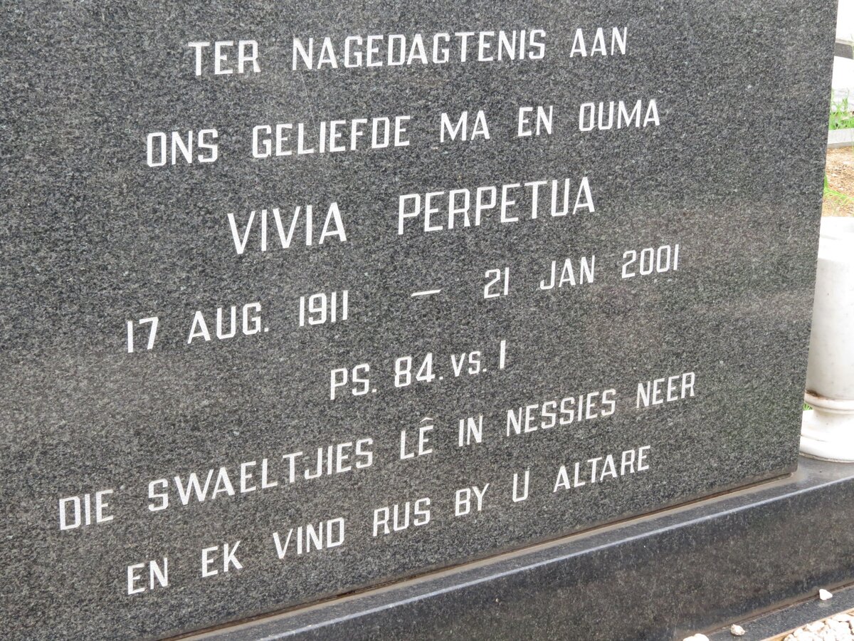 PERPETUA Vivia 1911-2001