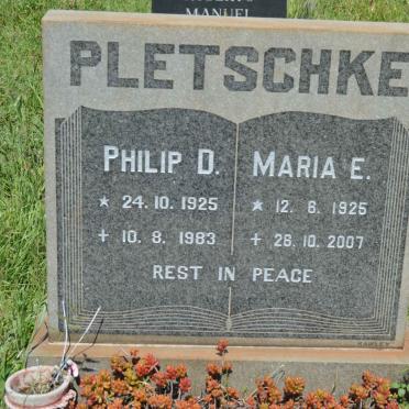 PLETSCHKE Philip D. 1925-1983 &amp; Maria E. 1925-2007