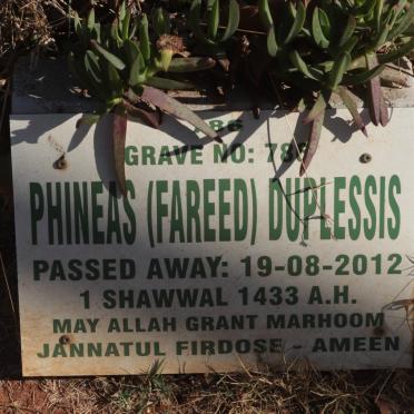 PLESSIS Phineas, du -2012