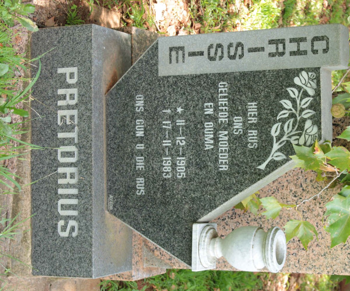 PRETORIUS Chrissie 1905-1983