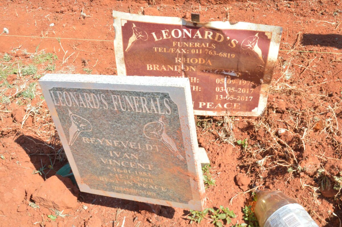 REYNEVELDT Ivan Vincent 1953-2020 :: RHODA Brandon Nazar 1975-2017