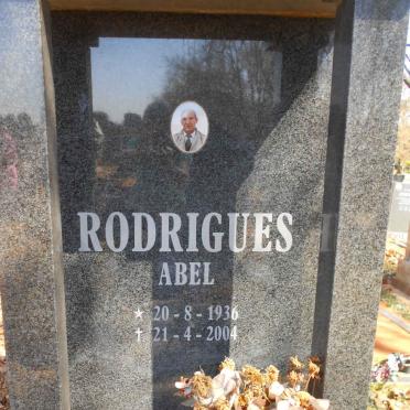 RODRIGUES Abel 1936-2004