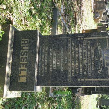 RUSSELL Mary Crighton -1945 :: RUSSELL Robert -1973