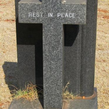 SCHUTZ Violette 1907-1972 :: TRICORIDIS Nicolas 1915-1980