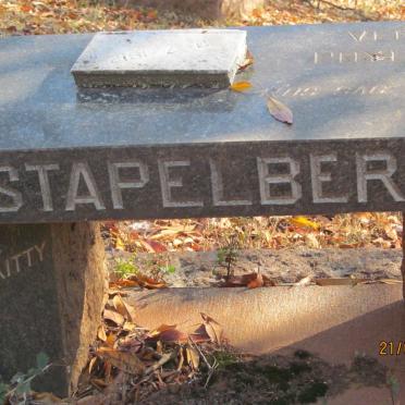 STAPELBERG Vera Phyllis 1912-