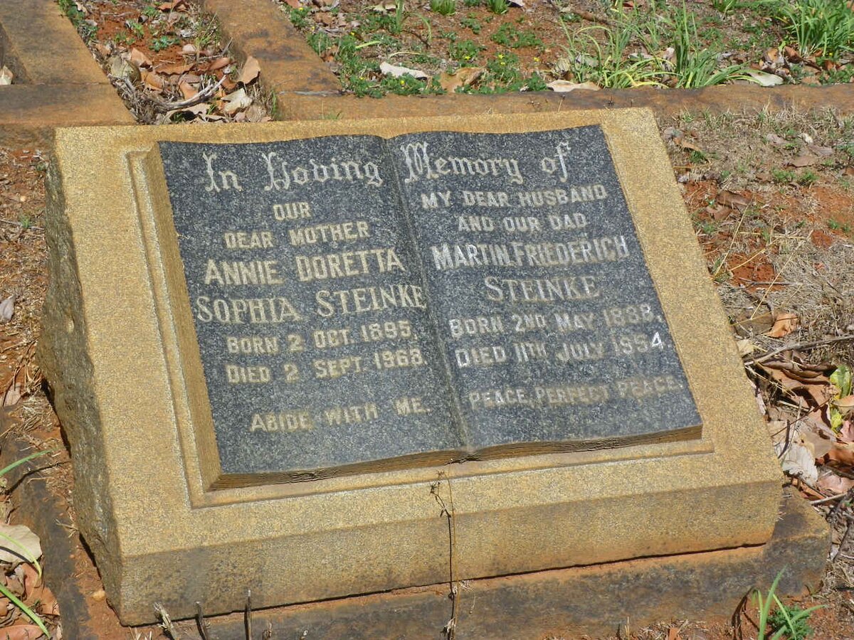 STEINKE Martin Friedrich 1888-1954 &amp; Anna Doretta Sophia 1895-1968