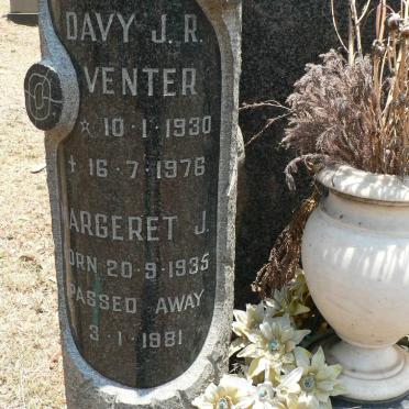VENTER Davy J.R. 1930-1976 &amp; Margeret J. 1935-1981