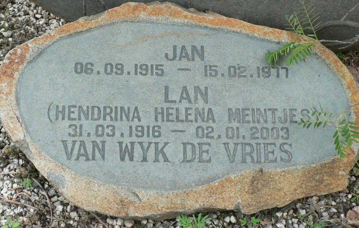 VRIES Jan, VAN WYK de 1915-1977 &amp; Hendrina Helena MEINTJIES 1916-2003