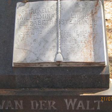 WALT Louis Stephanus, van der 1908-1961 &amp; Petronella Wilhelmina Elizabeth DENNER 1912-