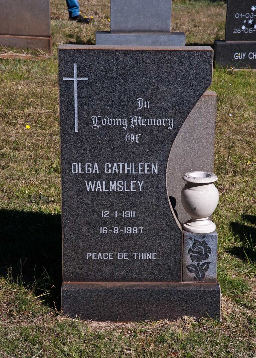 WALMSLEY Olga Cathleen 1911-1987