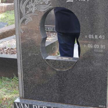 WESTHUIZEN Elize, van der 1943-1995