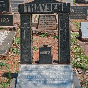 THAYSEN John Nicholas -1953 &amp; Auguste Victoria 1904-1959