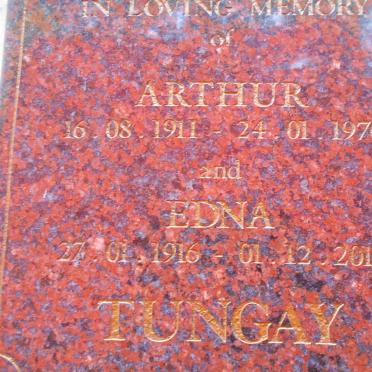 TUNGAY Arthur 1911-1970 &amp; Edna 1916-2016