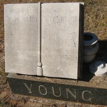 YOUNG Sidney Ernest 1901-1972 &amp; Edith READ 1899-1980