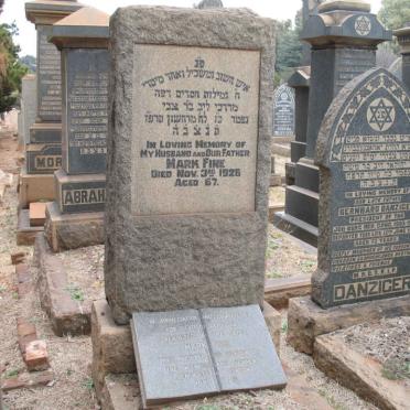 FINE Mark -1926 ::  DANZINGER Bernhard -1926