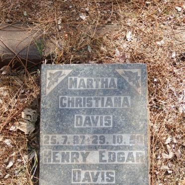 DAVIS Henry Edgar 1882-1965 &amp; Martha Christiana 1887-1950